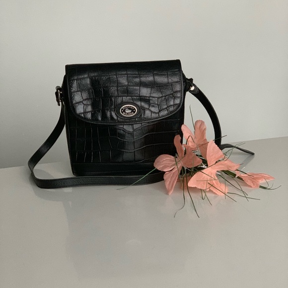 Dooney & Bourke Handbags - Vintage Black Dooney and Bourke Messenger Bag